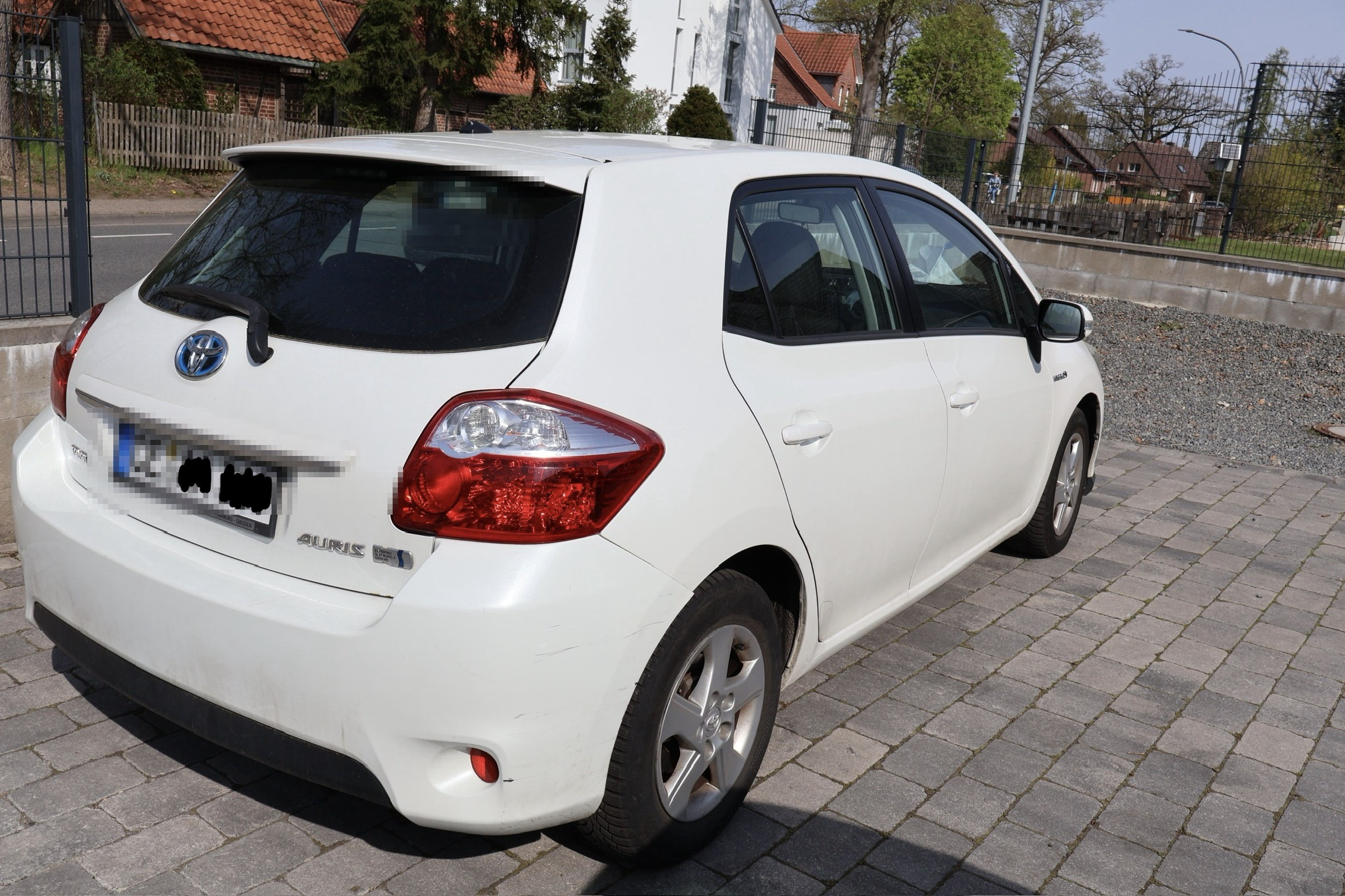 Unfallschaden am Heck eines Toyota Auris, begutachtet in Celle